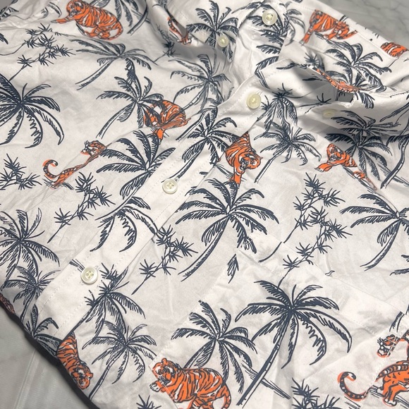 Goodfellow & Co Other - Tiger Palm Novelty Button Up Tropical Hawaiian Short  Sleeve 97% Cotton XL